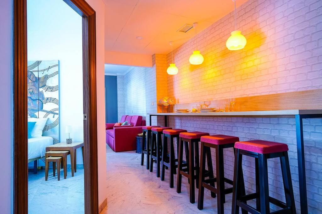 Lovely And Chic Apartment In The Heart Of Siviglia Esterno foto