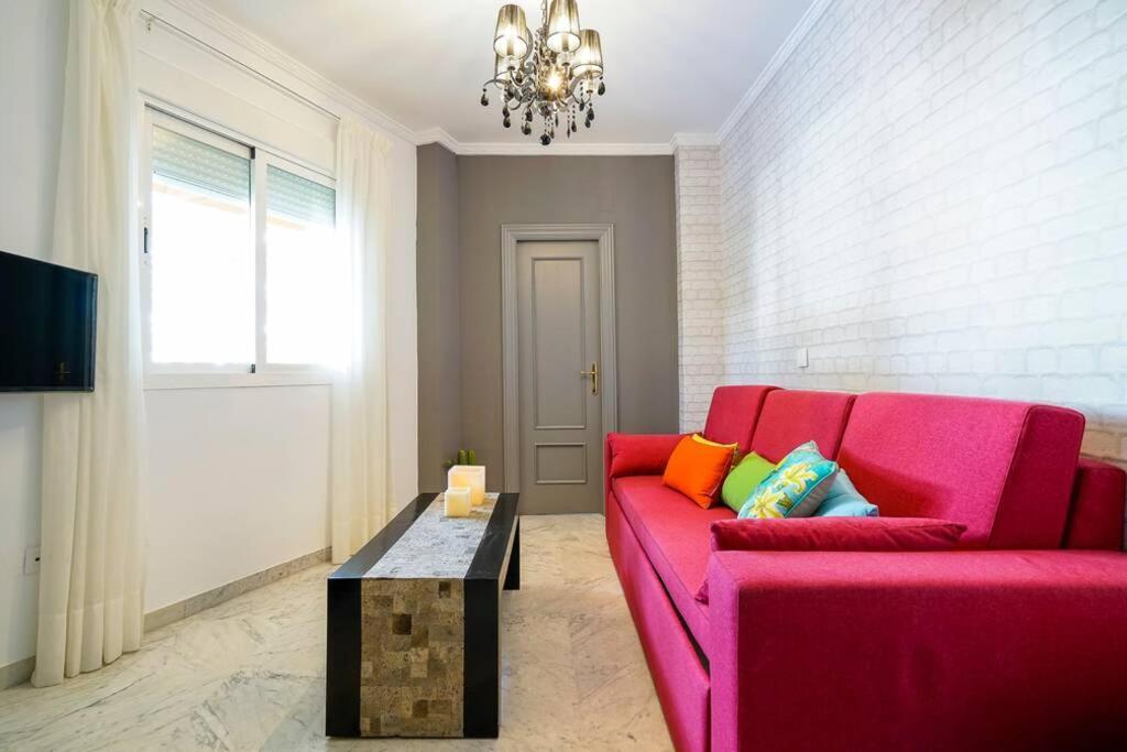 Lovely And Chic Apartment In The Heart Of Siviglia Esterno foto